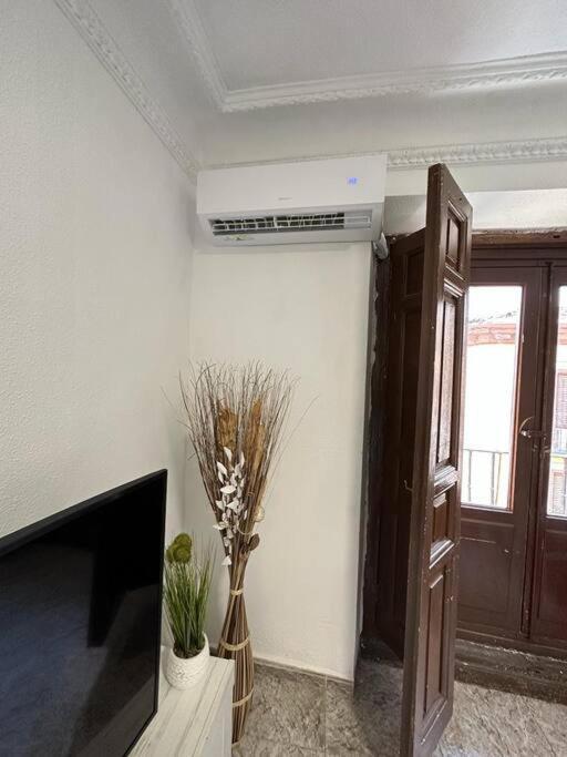 Economico Piso En Madrid Centro Appartement Buitenkant foto