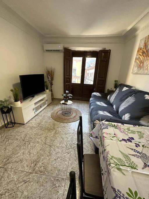 Economico Piso En Madrid Centro Appartement Buitenkant foto